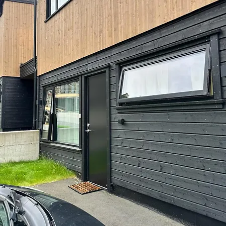 Appartement New And Bright Near Zoo And Kjevik Airport
